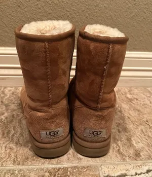 UGG Boot thumbnail 2