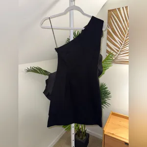 Elliatt Halona‎ One Shoulder Dress NWT Size small thumbnail 8