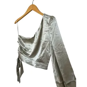ASTR The Label Women's One Shoulder Side Tie Long Sleeve Top Green Satin Size L thumbnail 5