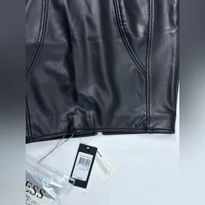 NWT GUESS Zue Pu Leather Mini Skirt - Black - S thumbnail 5