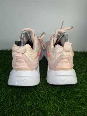 Title: Nike RYZ 365 2 Women’s Sneakers Pink Beige Chunky Casual Shoes Size 9.5 thumbnail 4