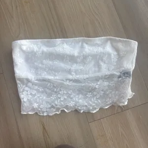White lace tube top Size XS thumbnail 2