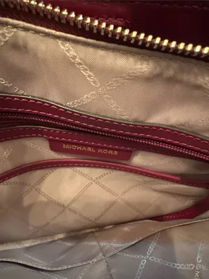 Michael Kors Wine Quilted Chain-Handle Shoulder Bag thumbnail 10
