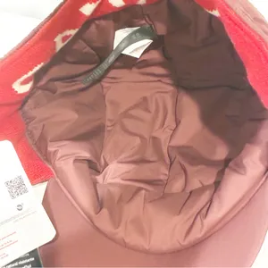 Lululemon‎ XS/Small Team Canada Olympic Edition Quilted Trapper Hat Red Merlot thumbnail 5