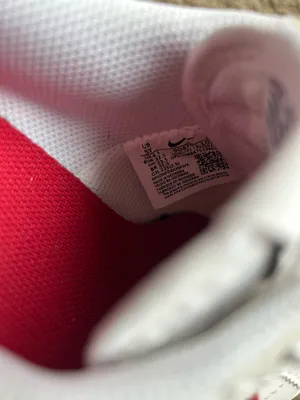Nike Classic Cortez Leather in the White thumbnail 8