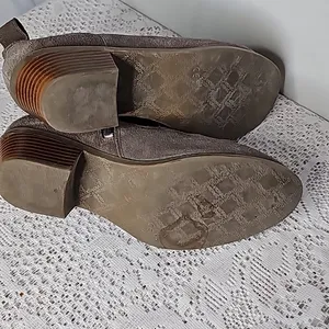Vionic Joy Vera water resistant suede gray grey taupe ankle boots booties sz 8.5 thumbnail 6