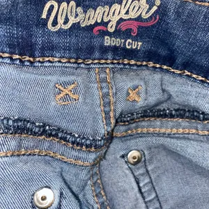 Wrangler Bootcut Jeans Women’s 1/2 x 34 thumbnail 8