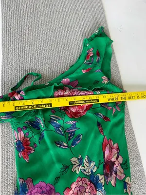 Roz & Ali Emerald Green Floral Asymmetrical One Shoulder Dress Size 6 thumbnail 6
