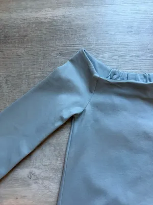 TUCKERNUCK Miranda Off The Shoulder Top Size S In Slate Blue Feminine Preppy thumbnail 4