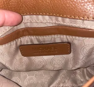 Michael Kors Crossbody thumbnail 6