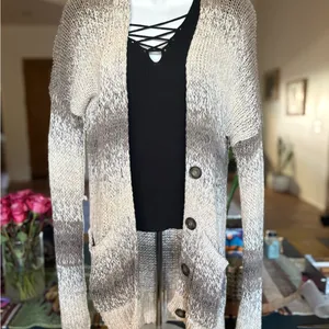 ❤️HOST PICK❤️Abercrombie & Fitch Cream and Brown Cardigan Sweater thumbnail 2