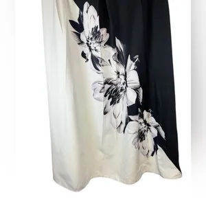 Shein beautiful plus size long‎ skirt with floral designs size 2xl thumbnail 3
