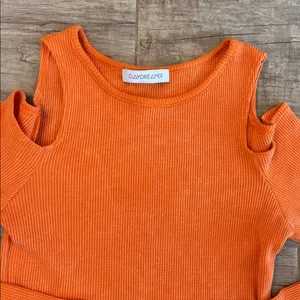 Daydreamer Long Sleeve Cold Shoulder Crop Top in Orange Mineral thumbnail 2
