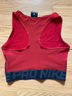 Nike cropped tank thumbnail 2