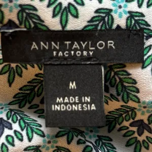 Ann Taylor Factory Green & White Geometric Print Sleeveless Shell Top thumbnail 4