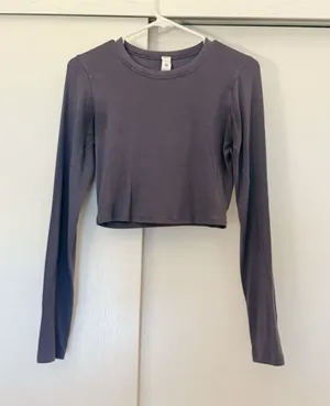 lululemon hold tight cropped long sleeve thumbnail 1