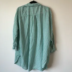 H&M 100% Cotton Green and White Oversized Striped Button Down Shirt Size S thumbnail 8
