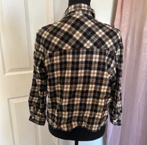 Black and cream plaid button-up flannel shirt thumbnail 3