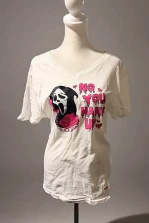 Levi's White Cotton V-Neck Tee‎ thumbnail 1
