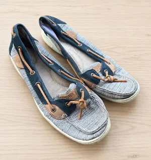 Sperry Women’s 9M Boat Shoes Navy Tan Striped Slip On thumbnail 1