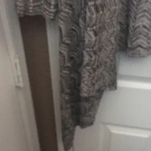 FINAL MARKDOWN Two-one-two New York cardigan sweater xl thumbnail 8