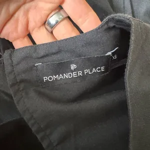 Tuckernuck Pomander Place Black Quinn Dress XS thumbnail 4