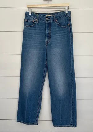 Levi’s Ribcage Straight Denim Jeans thumbnail 1