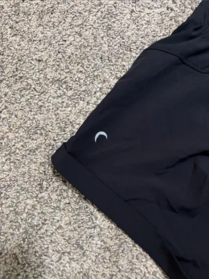 Zyia shorts size small thumbnail 3
