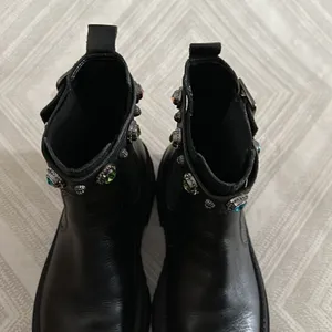 Kurt Geiger Sawyer Womens Black Embellished Leather Slip On Chelsea Boots Siz 37 thumbnail 7