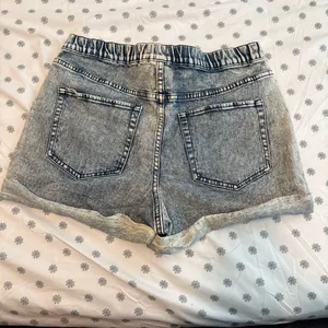 White Fable Shorts thumbnail 2