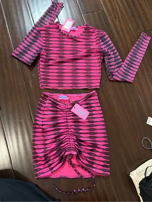 Edikted pink and black geometric-print mesh two-piece set xs thumbnail 4