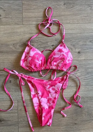 Hot Pink Tropical Floral Triangle String Bikini Size Large thumbnail 1