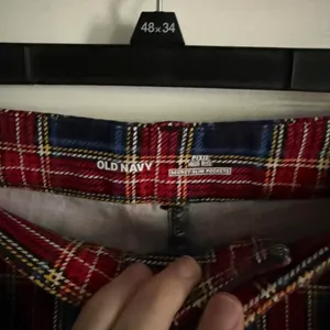 Old Navy Plaid Pants thumbnail 3