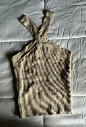 House of Harlow beige cross front tank thumbnail 1
