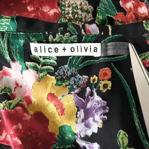 Alice + Olivia Abney Midi Wrap Dress Viscose Silk Black Floral Burnout Size 0 thumbnail 5