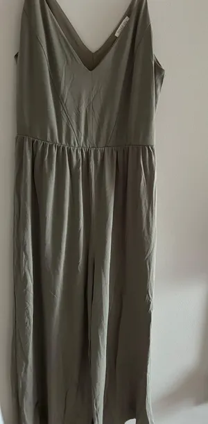 Jumpsuit thumbnail 7