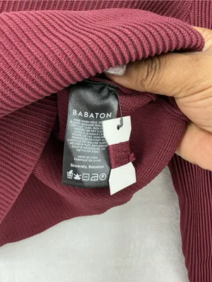 Babaton Off-the-Shoulder Ribbed Crop Sweater in Burgundy 1155 thumbnail 4