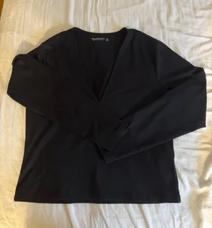 Abercrombie Long Sleeve thumbnail 2
