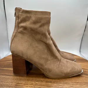 Steve Madden Nourish Faux Suede Square Toe Ankle Boots Block Heel Women's‎ 9.5M thumbnail 1