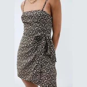 Urban Outfitters | OU Juliette Geo Wrap Strapless Mini Dress, Black | Medium‎ thumbnail 2
