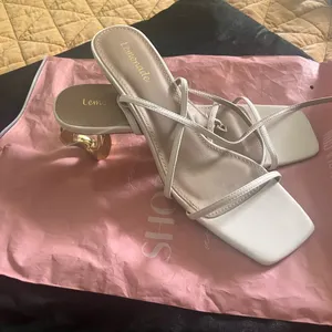 Miss Lola.. Camilla chain link mid heel.. Appox: 3” thumbnail 1