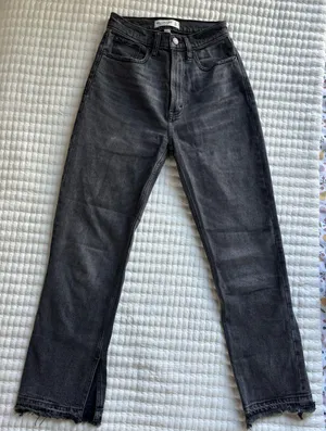 Abercrombie & Fitch The Ankle Straight Ultra High Rise Jeans thumbnail 1