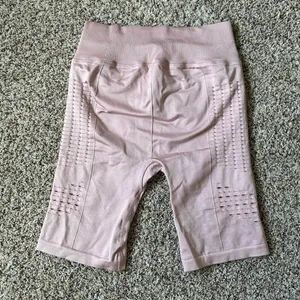 Gymshark Glow Seamless Shorts thumbnail 5