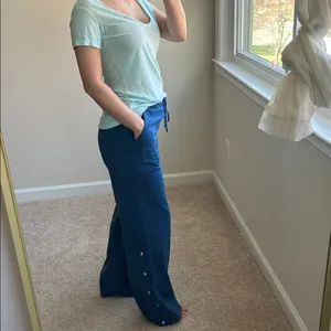 Athleta wide leg comfy pants. XS/S thumbnail 11