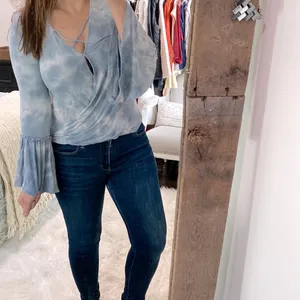 American Eagle soft & sexy top size xsmall thumbnail 2