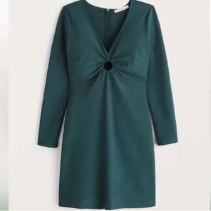 Abercrombie and fitch hunter green long sleeve peep hole dress size Small thumbnail 5