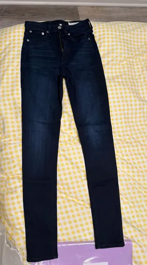 Rag and bone  thumbnail 1