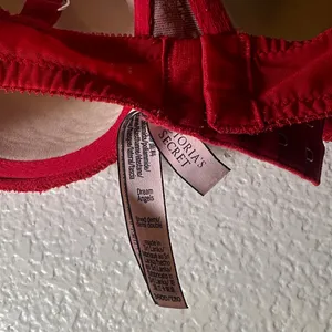 Victorias Secret Dream Angels Elegant Red Lace‎ Bra thumbnail 4