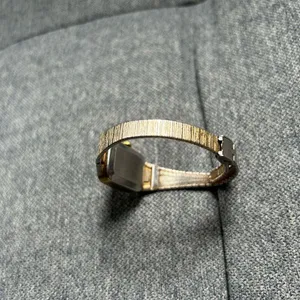 Vintage timex gold tone watch thumbnail 5