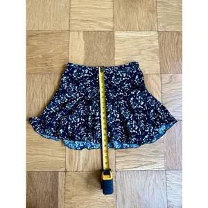 Aritzia Sunday Best Zelda Mini Skirt, Size 2, Black w/ White and Blue Flowers thumbnail 8